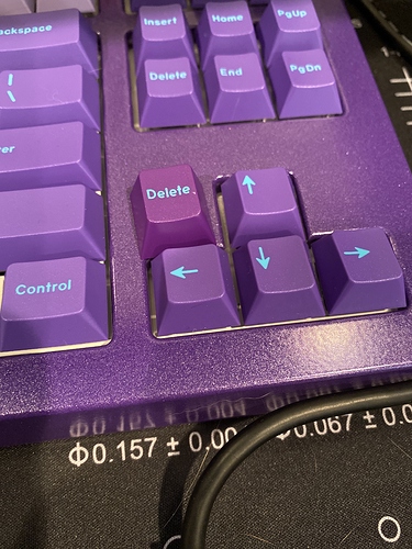 mitolet_vs_vaporwave