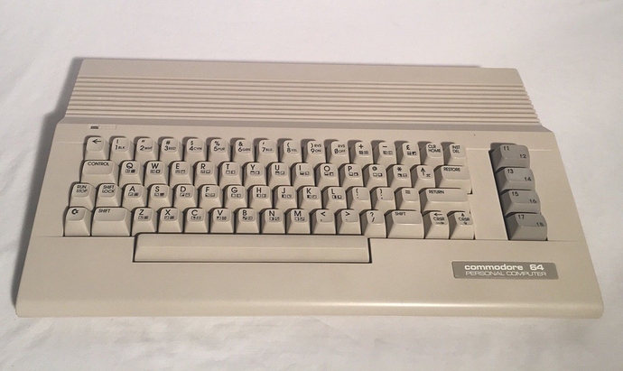 Commodore-64-C64c-Computer-8580-R5-SID-Chip