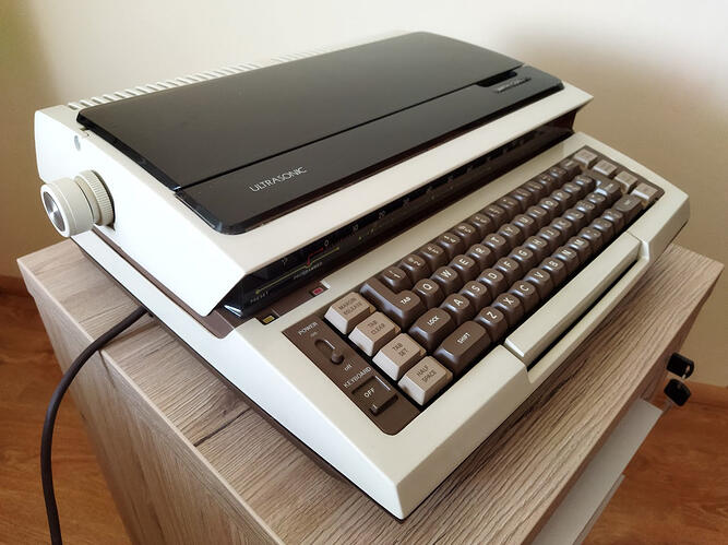 smith-corona-ultrasonic