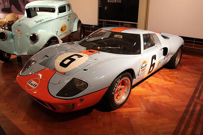 1968_Ford_GT40_Mk_I_(14288662849)