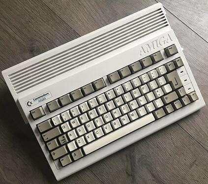 Amiga-600