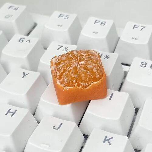 A square orange keycap (4)