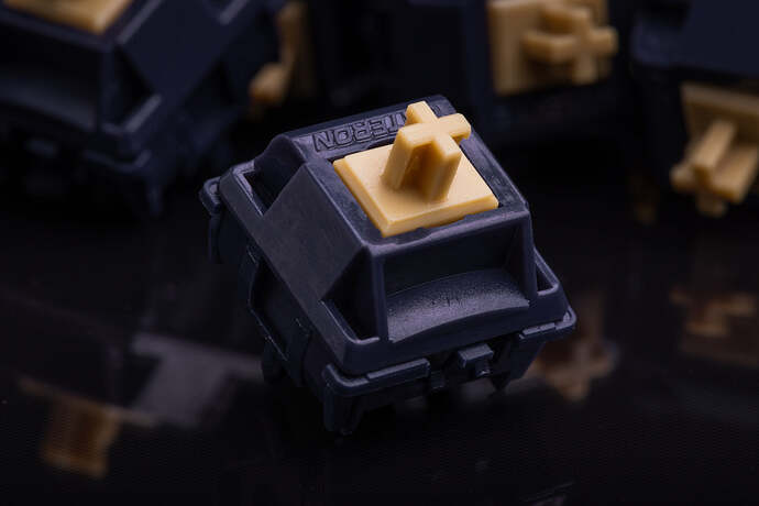 rndkbd-gateron-lanes-clicky-switch_1533x10221